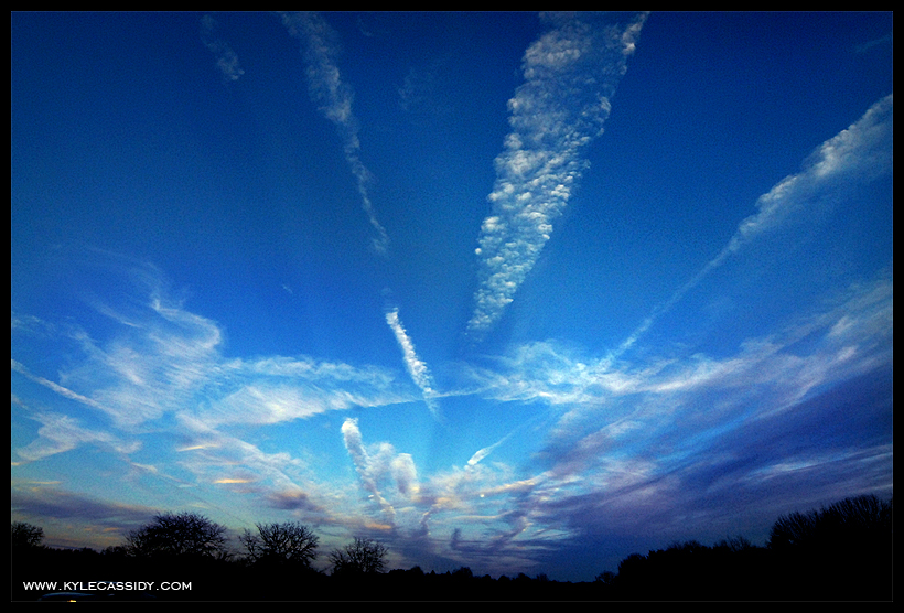 820x556 pixels (467K)